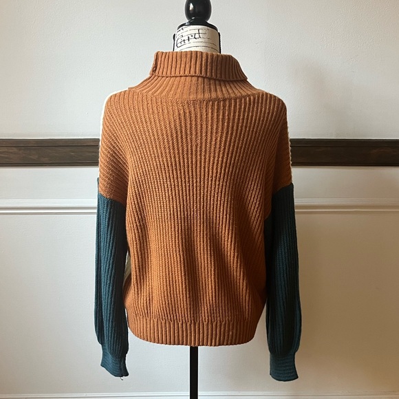 Color Block Oversized Sweater - Picture 2 of 5